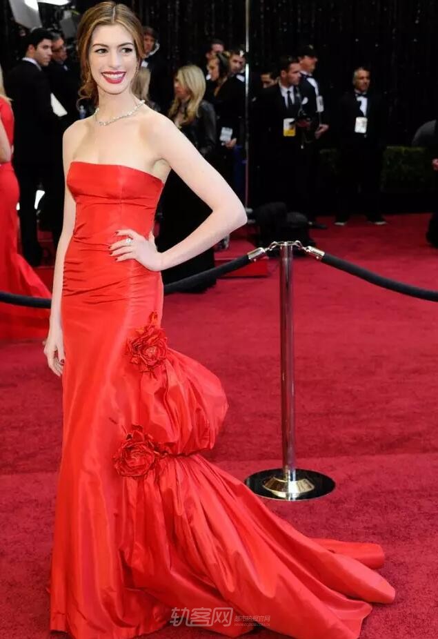 金马红毯大灾难?高定仙裙在这里!